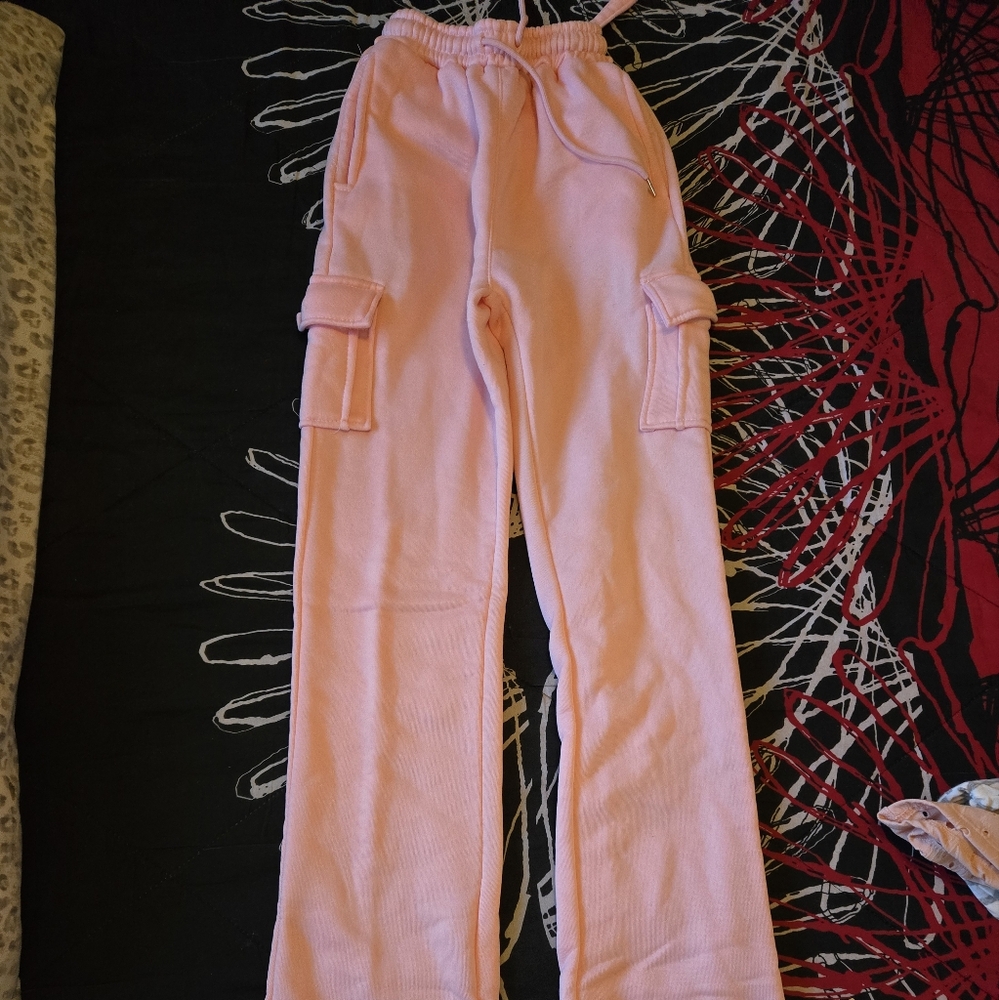 Brand New Pink Peach'd Cargo Lounge Pants - Size Small
